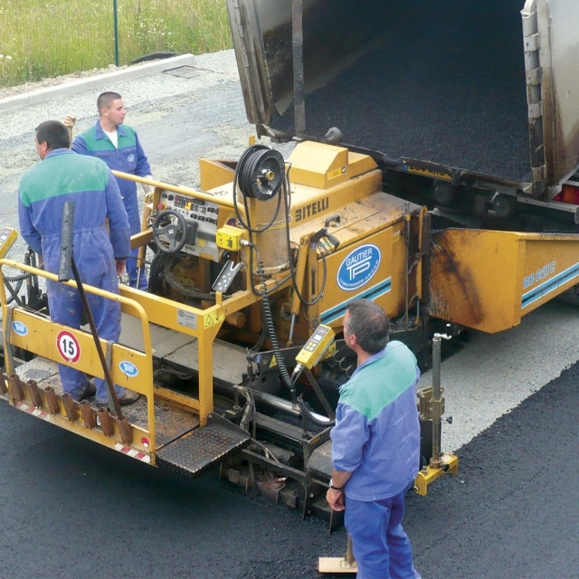 Chantier d'enrobés et ouviers